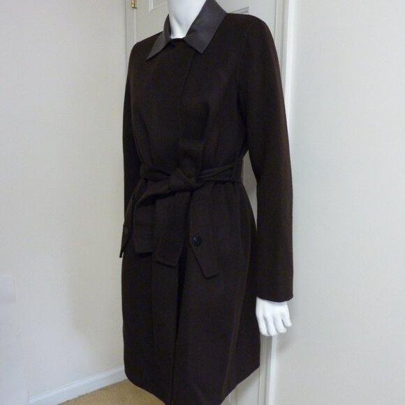 Theory Oaklane Belted Coat in Double-Face Wool-Cashmere - Picture 10 of 13